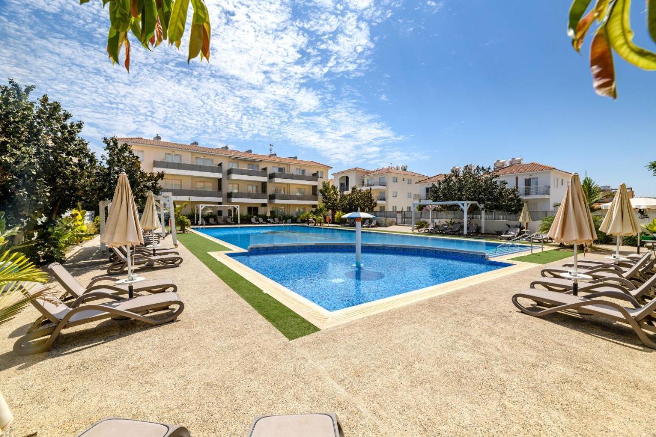 Mythical Sands Apartments Protaras Bagian luar foto