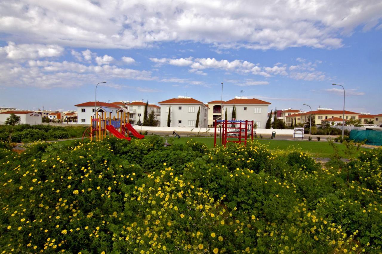 Mythical Sands Apartments Protaras Bagian luar foto