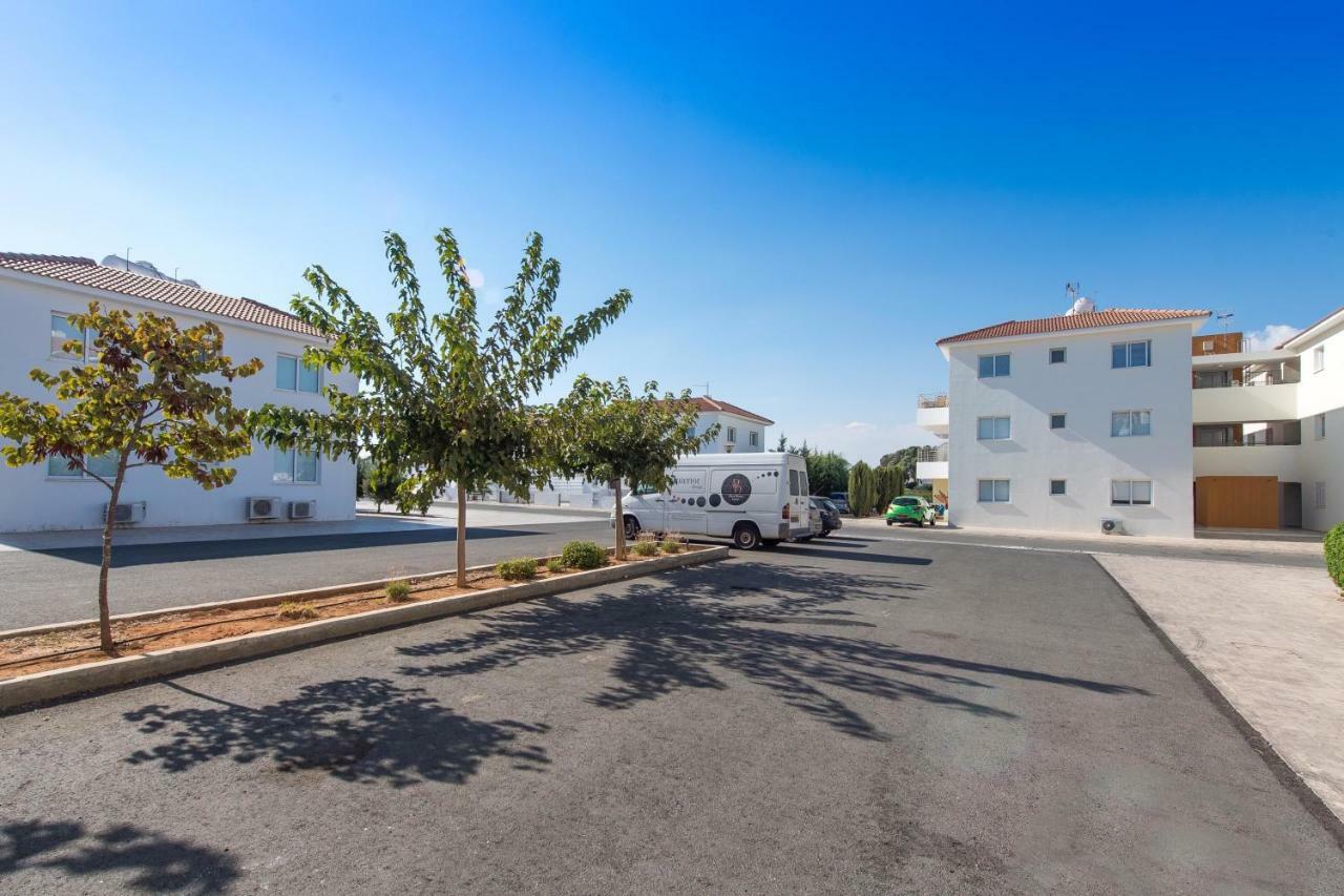 Mythical Sands Apartments Protaras Bagian luar foto