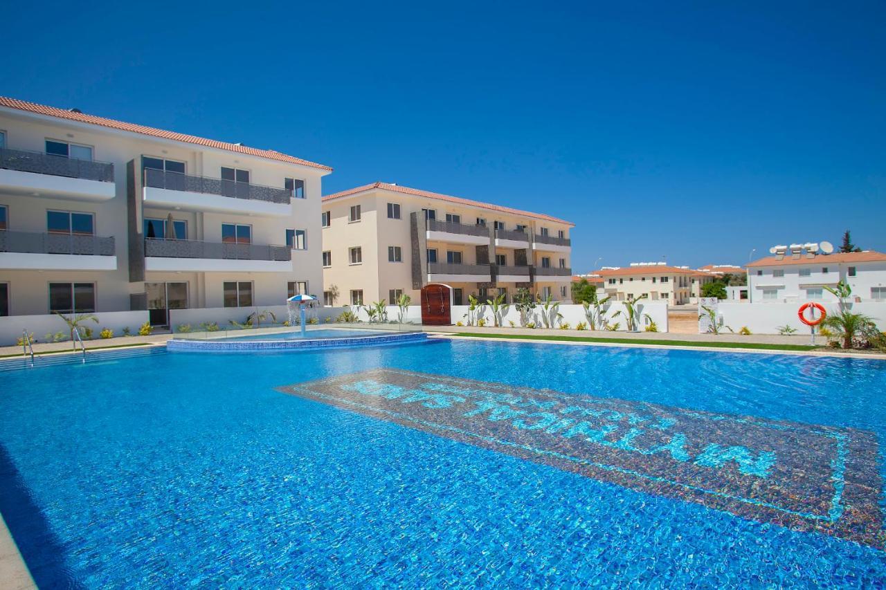 Mythical Sands Apartments Protaras Bagian luar foto